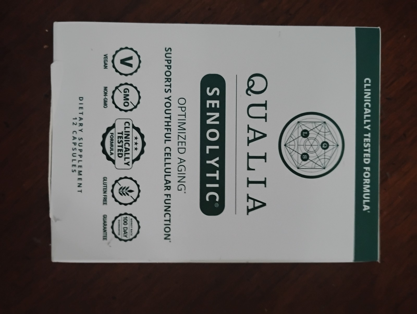 QUALIA SENOLYTIC 12 capsules expires 07/2027