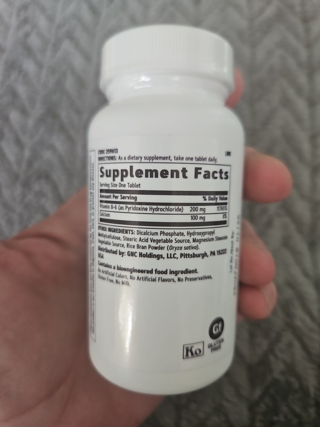 GNC Vitamin B-6 Expires 01/2036 100mg 100 Vegetarian Tablets SEALED NEW