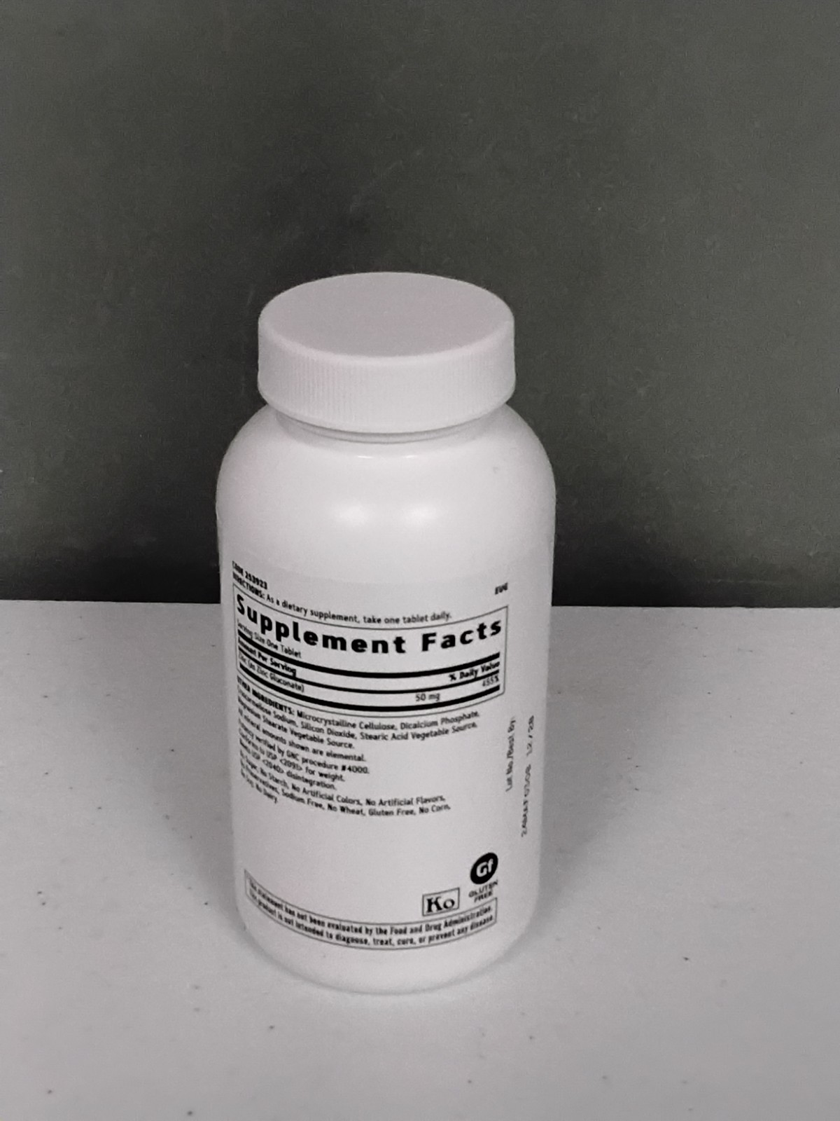 New & Sealed! GNC Zinc 50MG 250 Vegetarian Tablets EXP. 12/2028