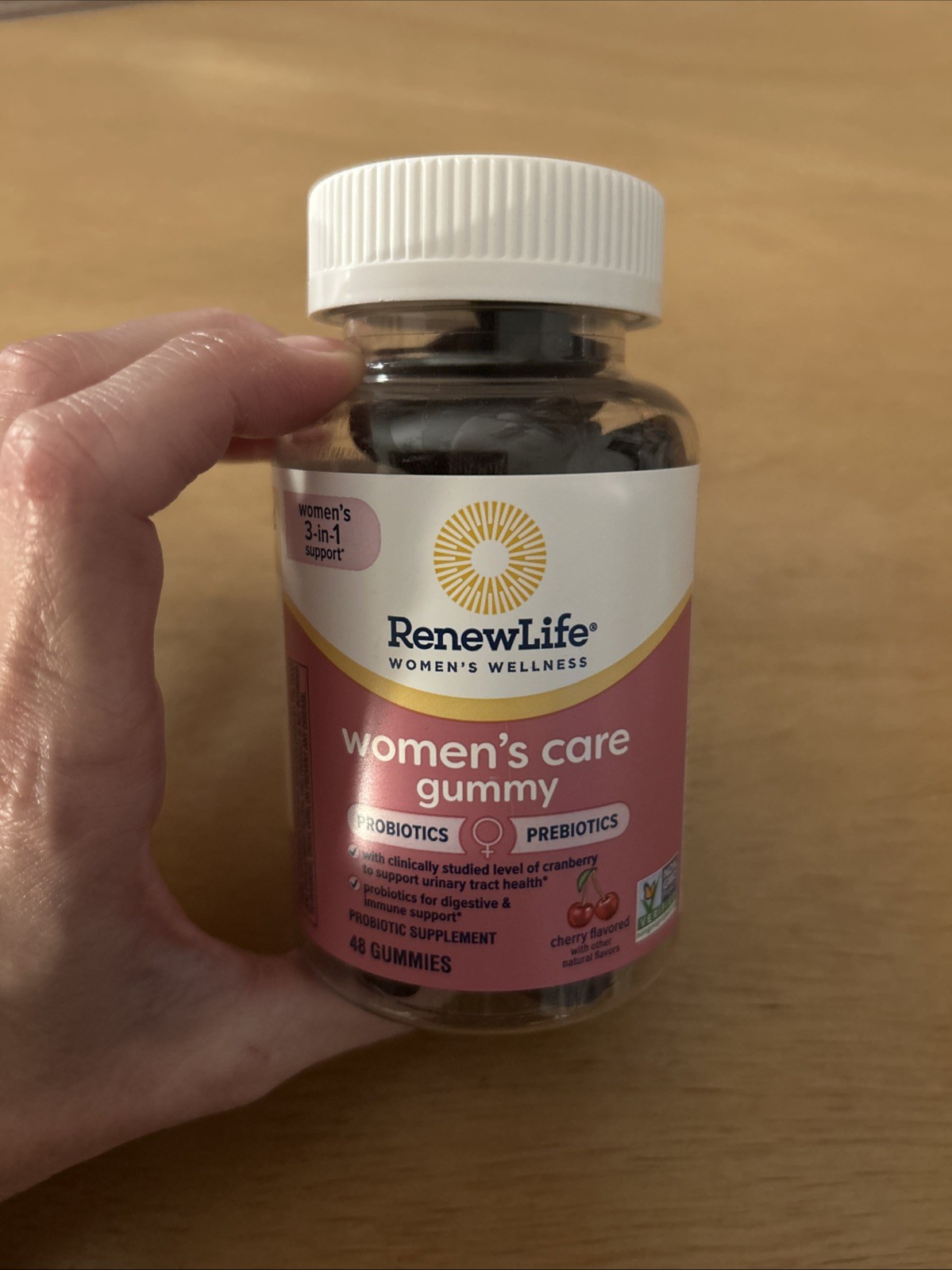 New RenewLife Women’s Care Probiotics Prebiotic 48 Gummies Cherry Flavor 12/2025