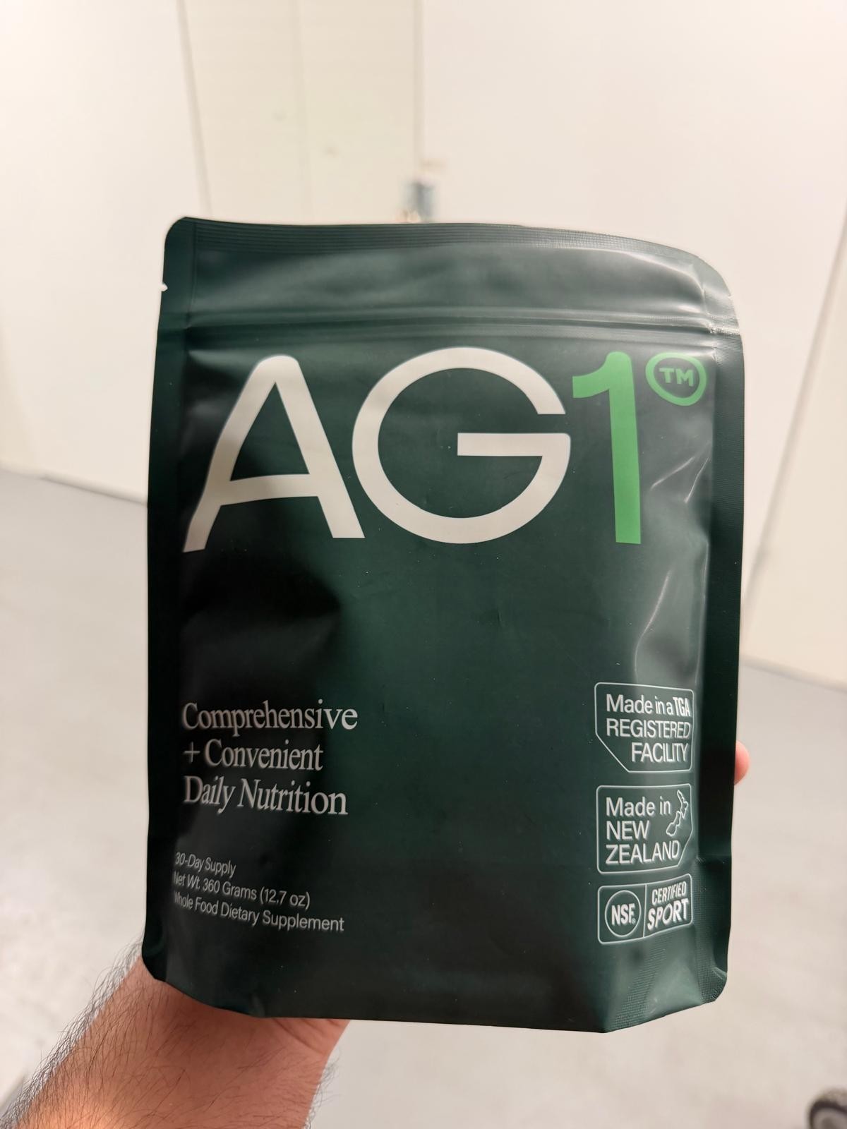 AG1 Athletic Green 30 Day Supply 13.8 Oz Exp 2027