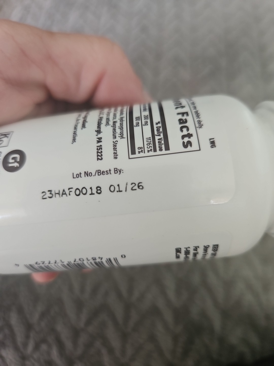 GNC Vitamin B-6 Expires 01/2036 100mg 100 Vegetarian Tablets SEALED NEW