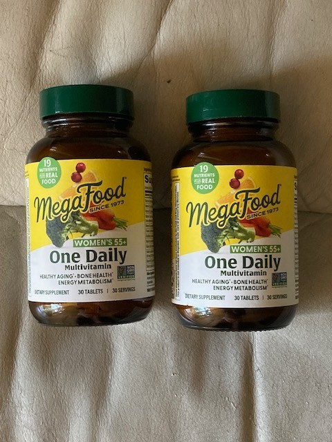 Sealed – MegaFood, Women Over 55 One Daily Vegetarian, 60 tablets.