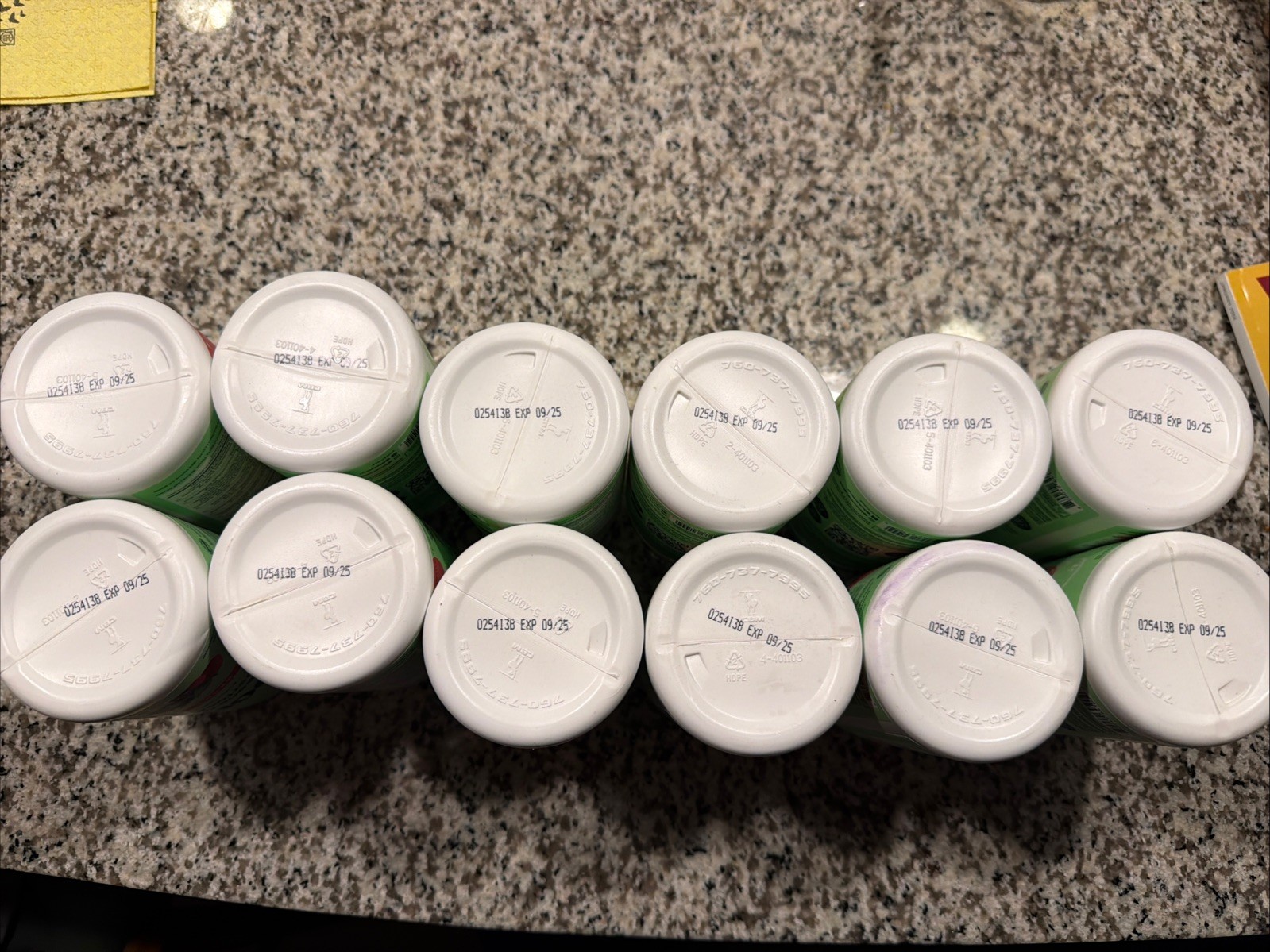 LOT OF 12 Bloom Nutrition Greens & Superfoods Powder BERRY -Free shipping – READ