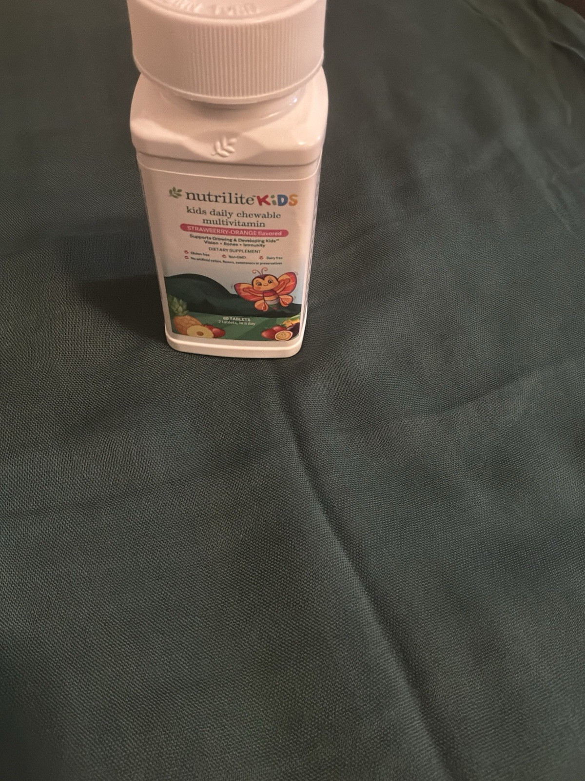 Nutrilite Kids Daily Chewable Multivitamin 60 Tablets Strawberry-Orange Non-GMO