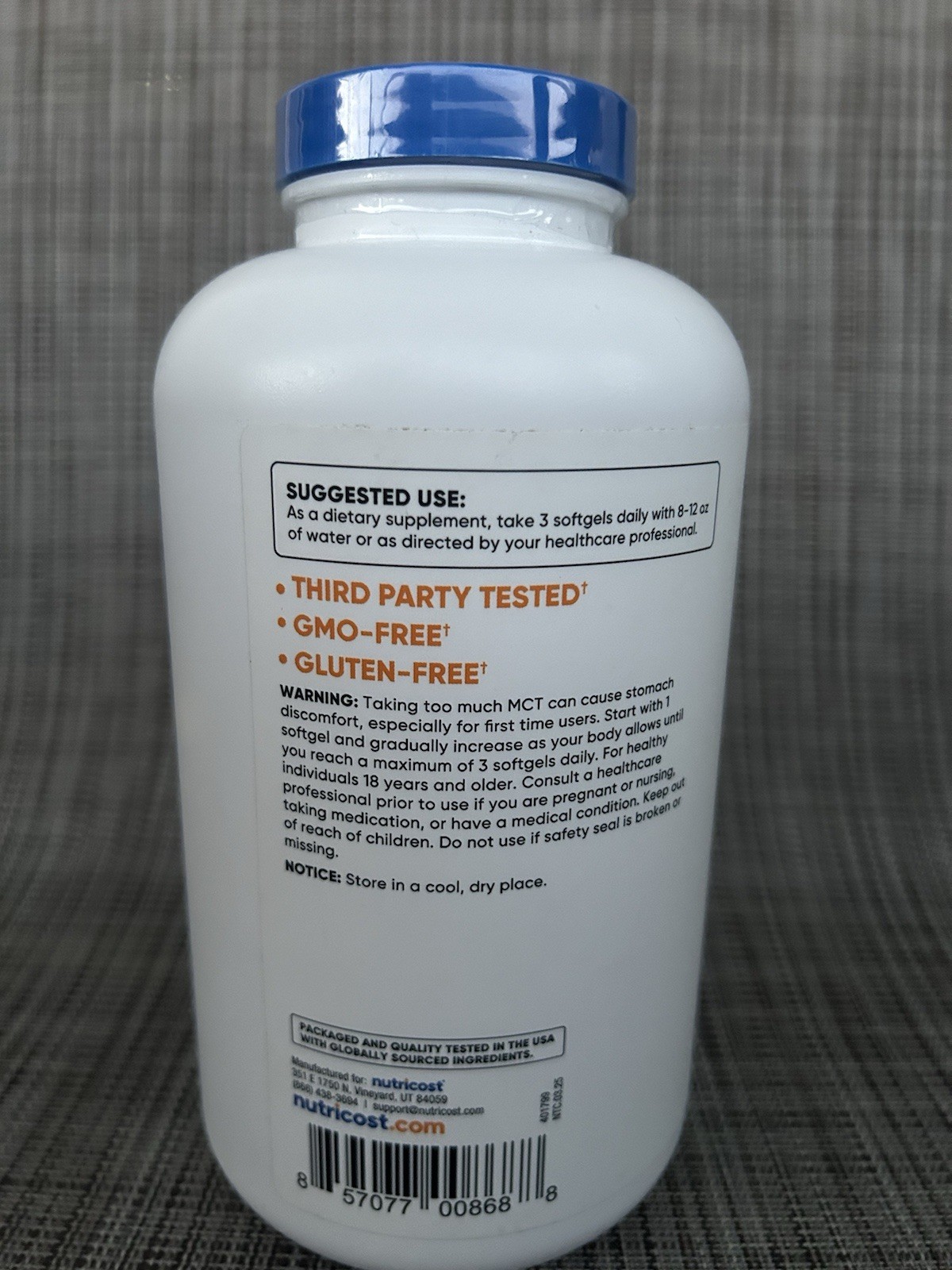 MCT Oil Softgels. 300 Softgels. Dietary Supplement. Exp. 04/2028