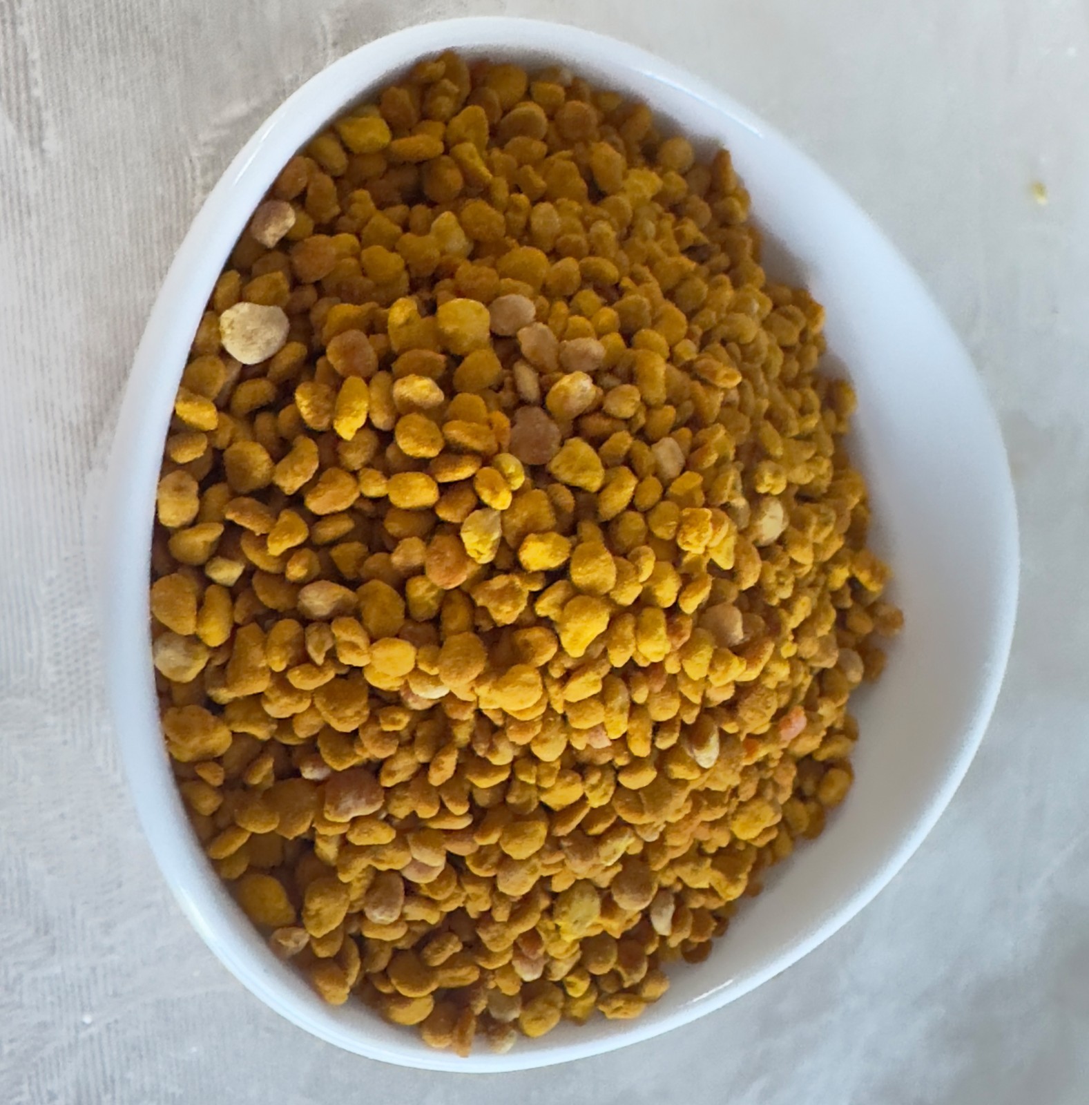 BEE POLLEN Pure Natural Not Processed Bee Pollen Granules Yellow and Brown