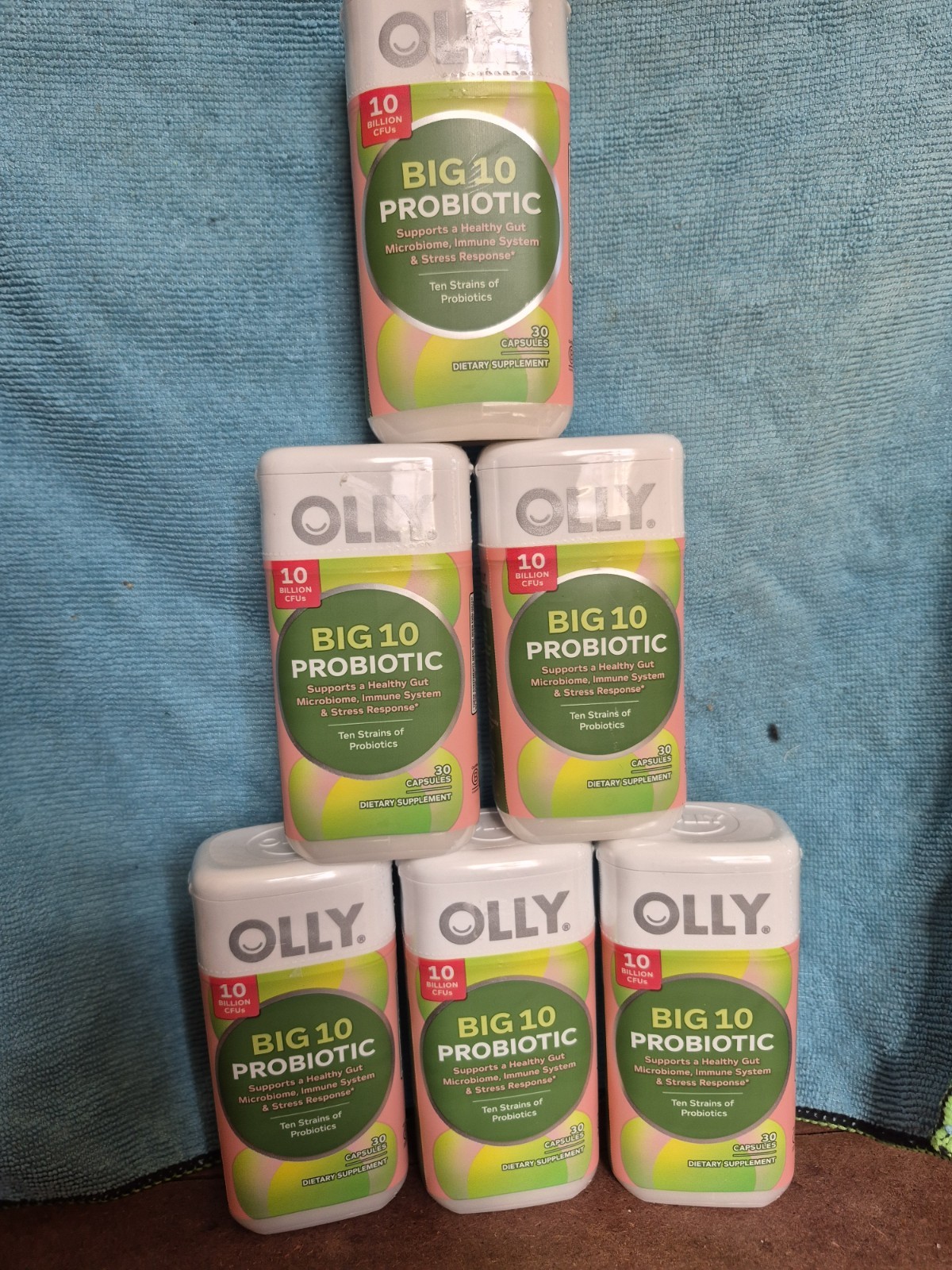 OLLY Big 10 Probiotic, Supports a Healthy Gut Microbiome, dietary aid support
