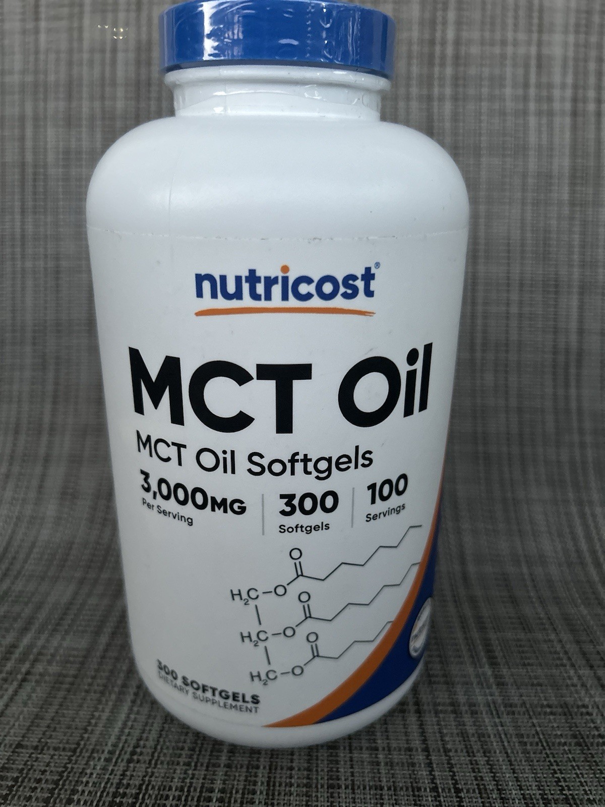 MCT Oil Softgels. 300 Softgels. Dietary Supplement. Exp. 04/2028