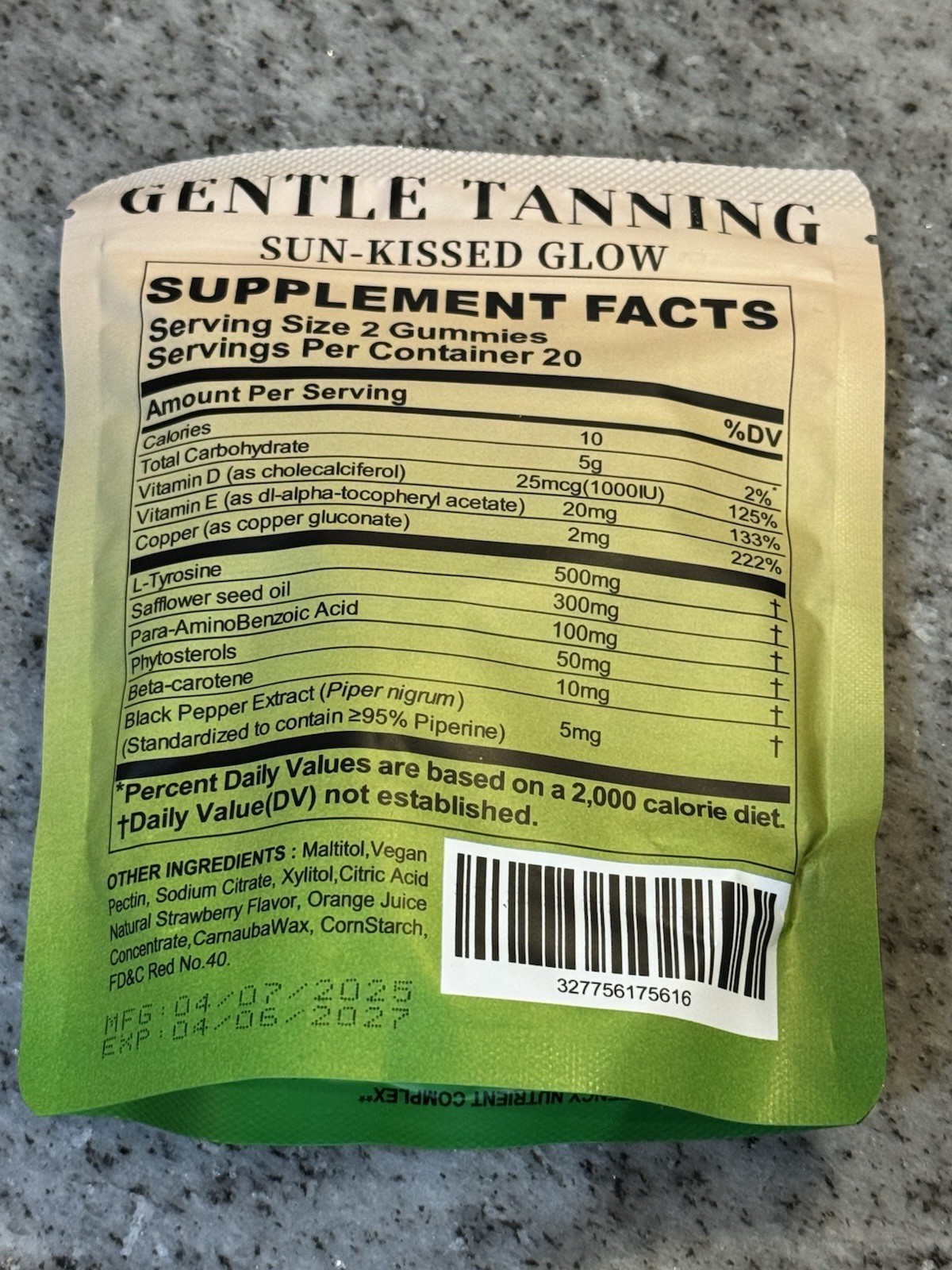Re Lierre Daily Tanning Gummies Vegan Sour Strawberry 40 Count 120g