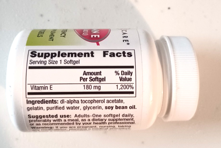 VITAMIN E 100 SOFTGELS 180 MG EXP 8/27
