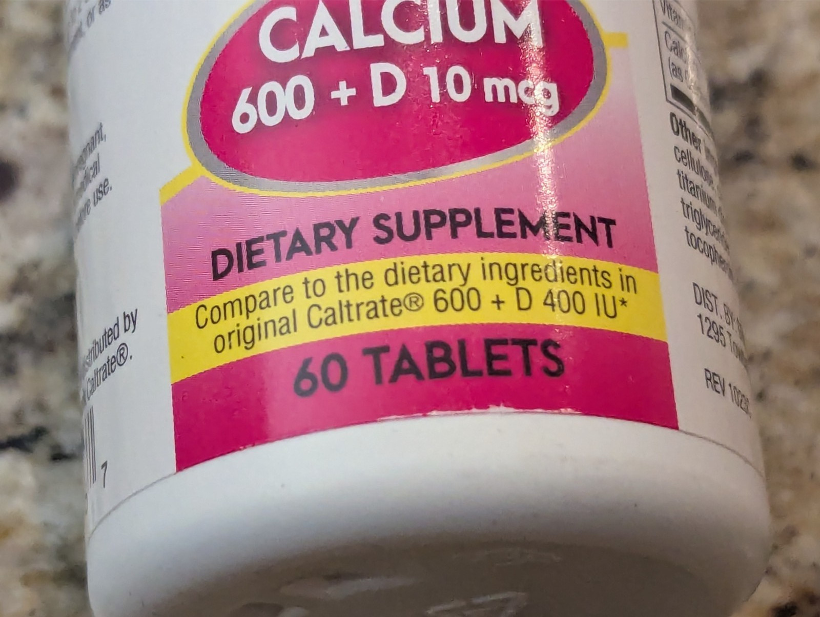 GeriCare Calcium 600+D 10mcg Nutritional Supplement 60 Tablets exp: 06/2026