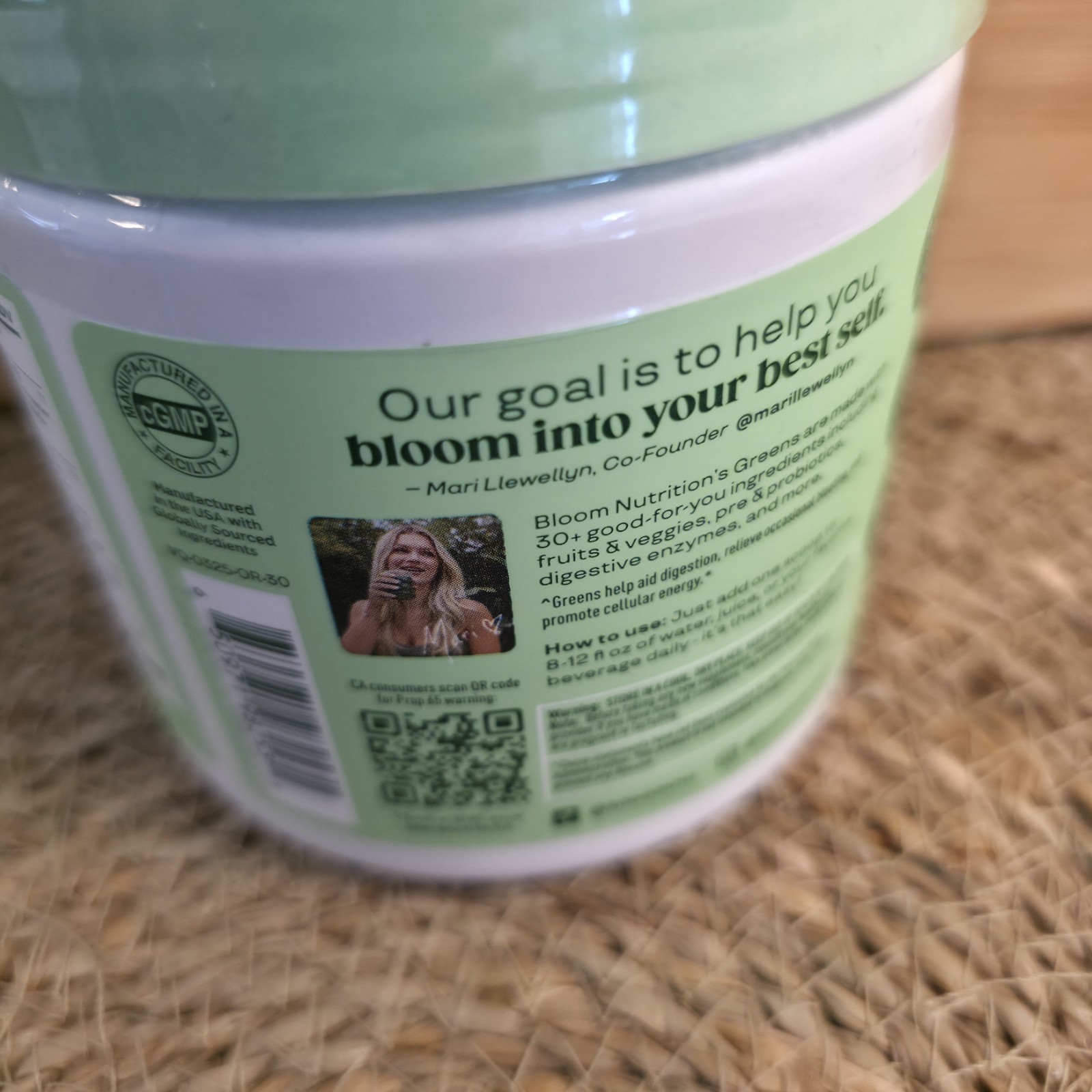 Bloom Greens and Superfoods Vitamin Powder New