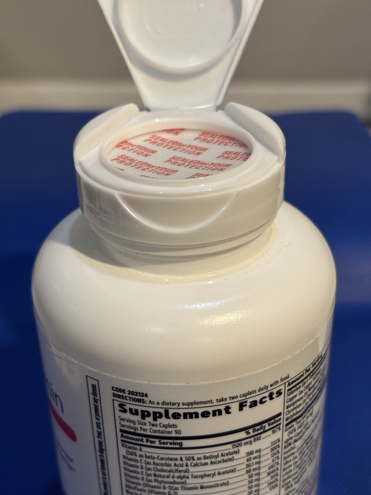 GNC Women’s Multivitamin Active Without Iron – 180 Caplets exp 8/26