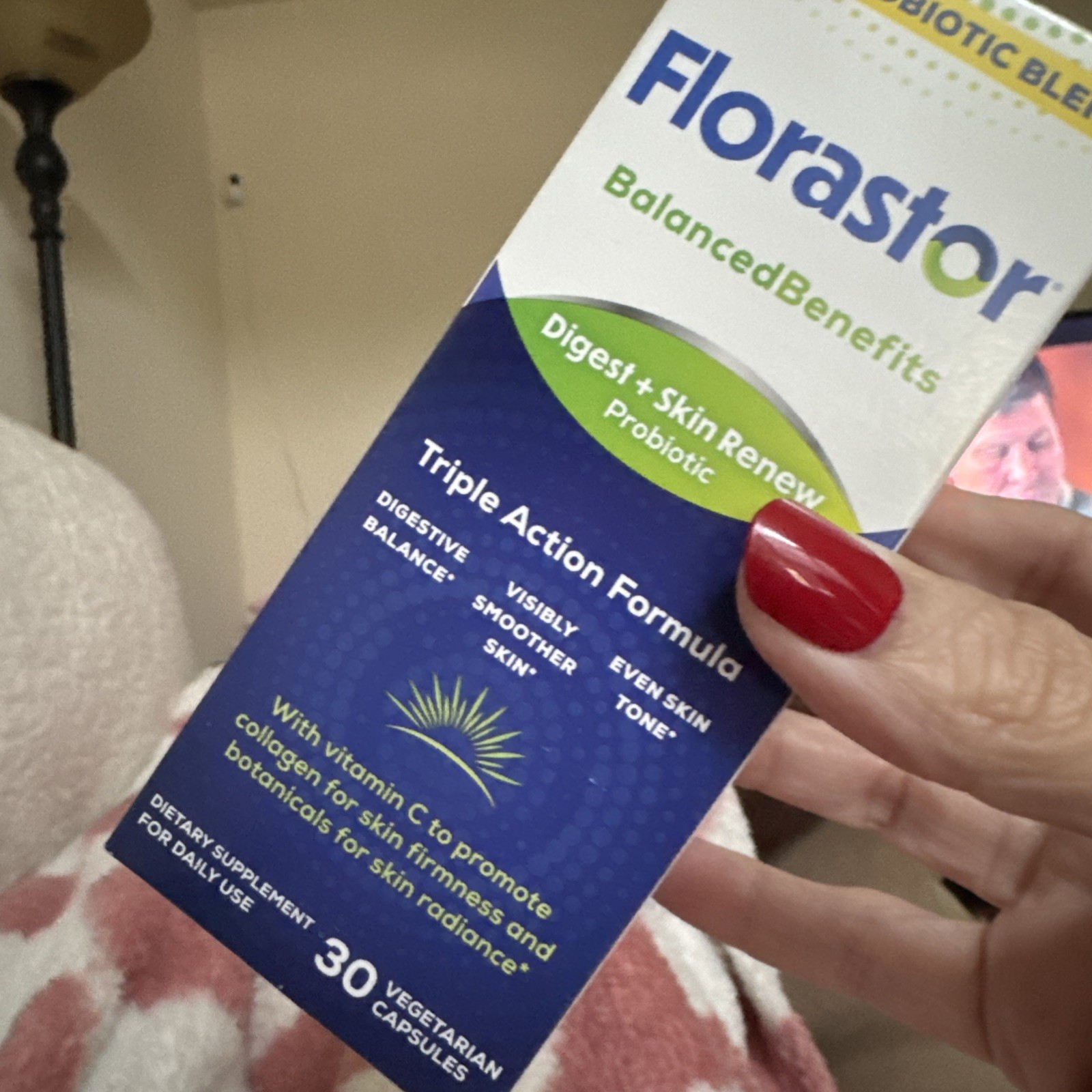 Florastor Balanced Benefits Probiotic Digest + Skin Renew 30 Caps Exp 7/2027