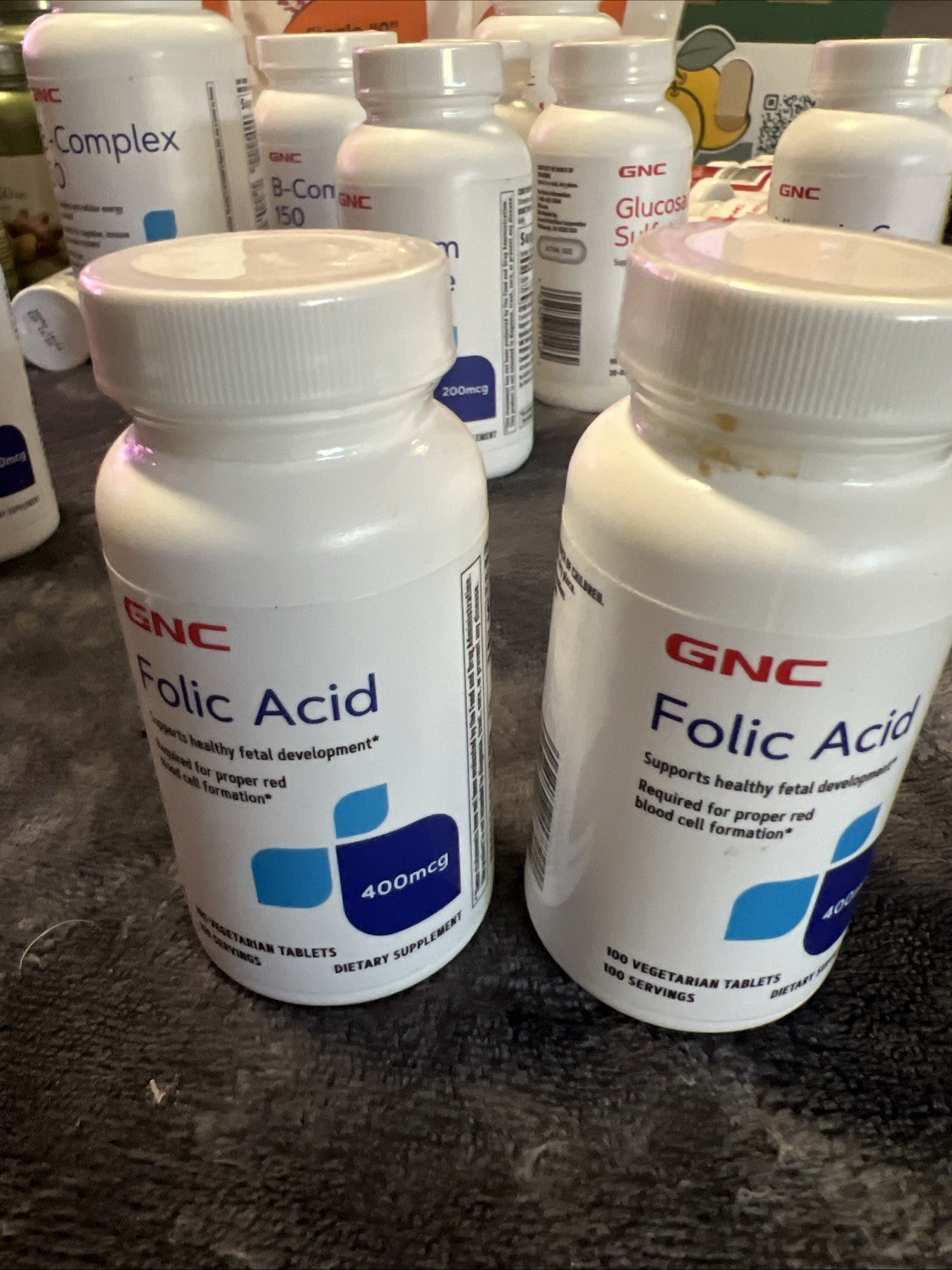 GNC Folic Acid 400mcg, 100 Vegetarian Tablets. Exp:12/2024