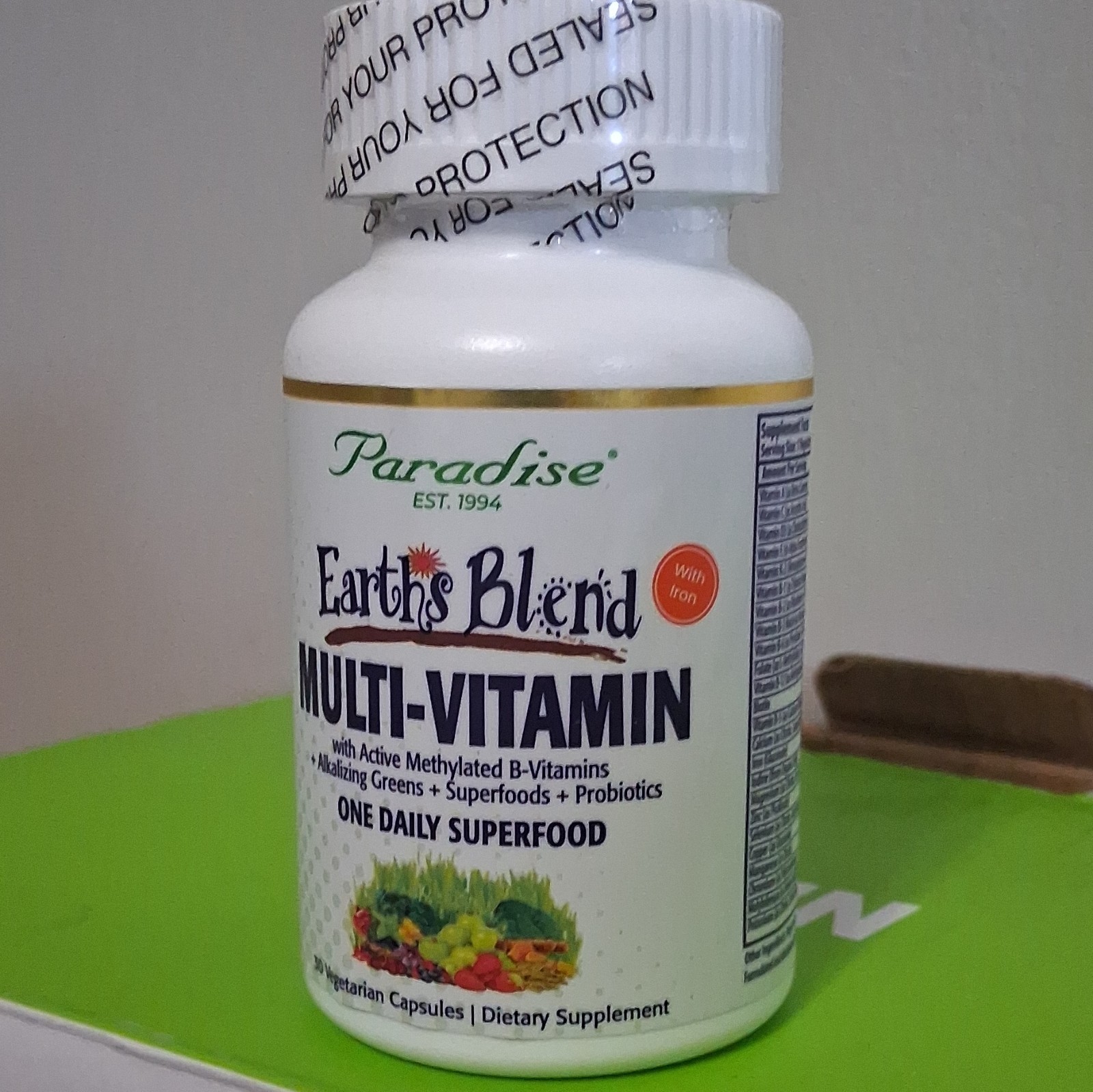 Paradise Earth’s Blend Multivitamin with Iron, One Daily Vegetarian Capsules