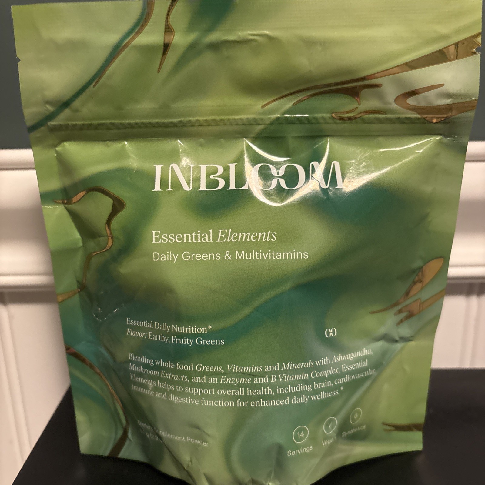 INBLOOM Essential elements Daily Greens & Multivitamins 2.9 oz 14 Servings.