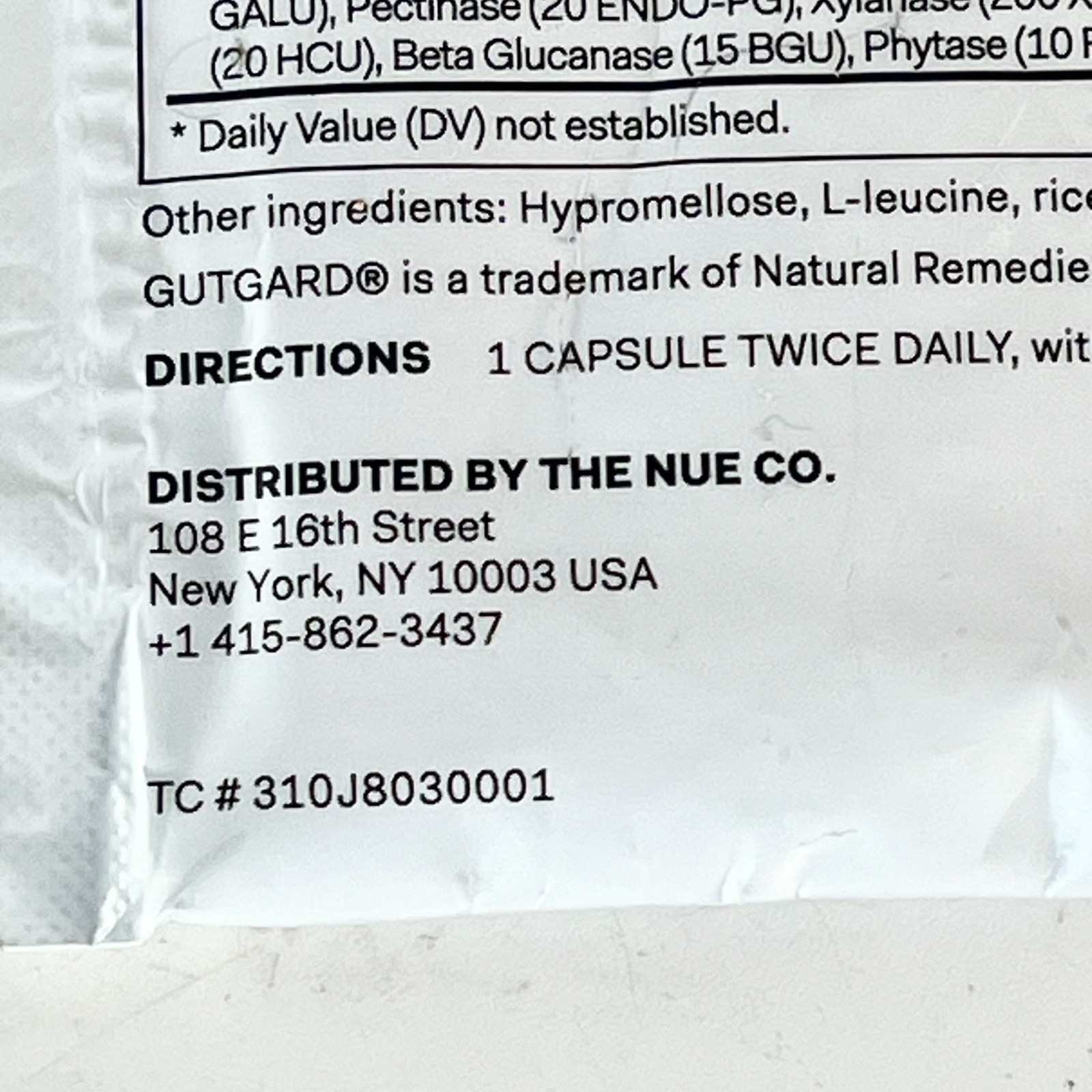 The Nue Co DeBloat+ Bloating Relief Supplement Gas 2 Capsules Sample Sealed New