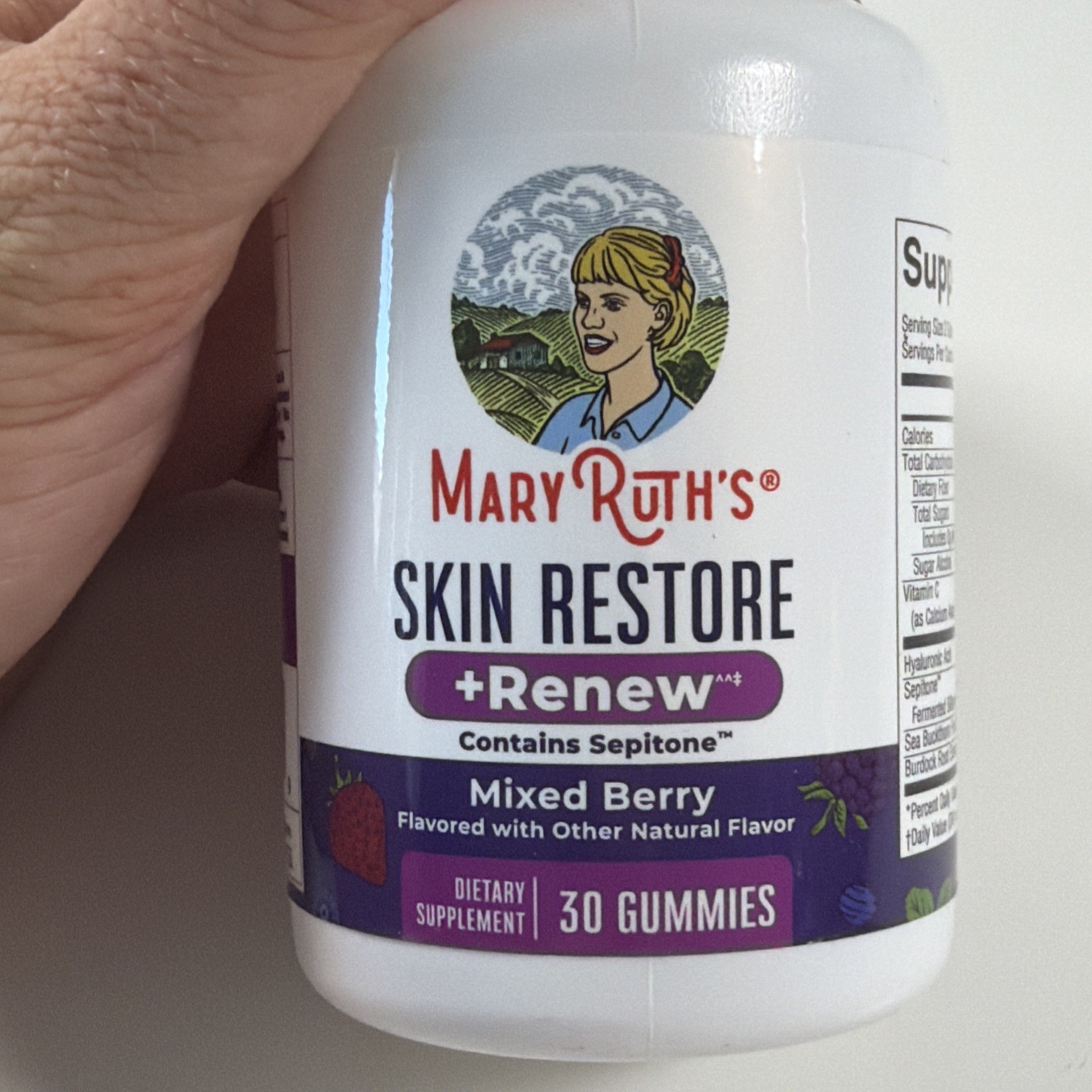 New MaryRuth’s Skin Restore + Renew Mixed Berry Supplement 30 Gummies 12/2027