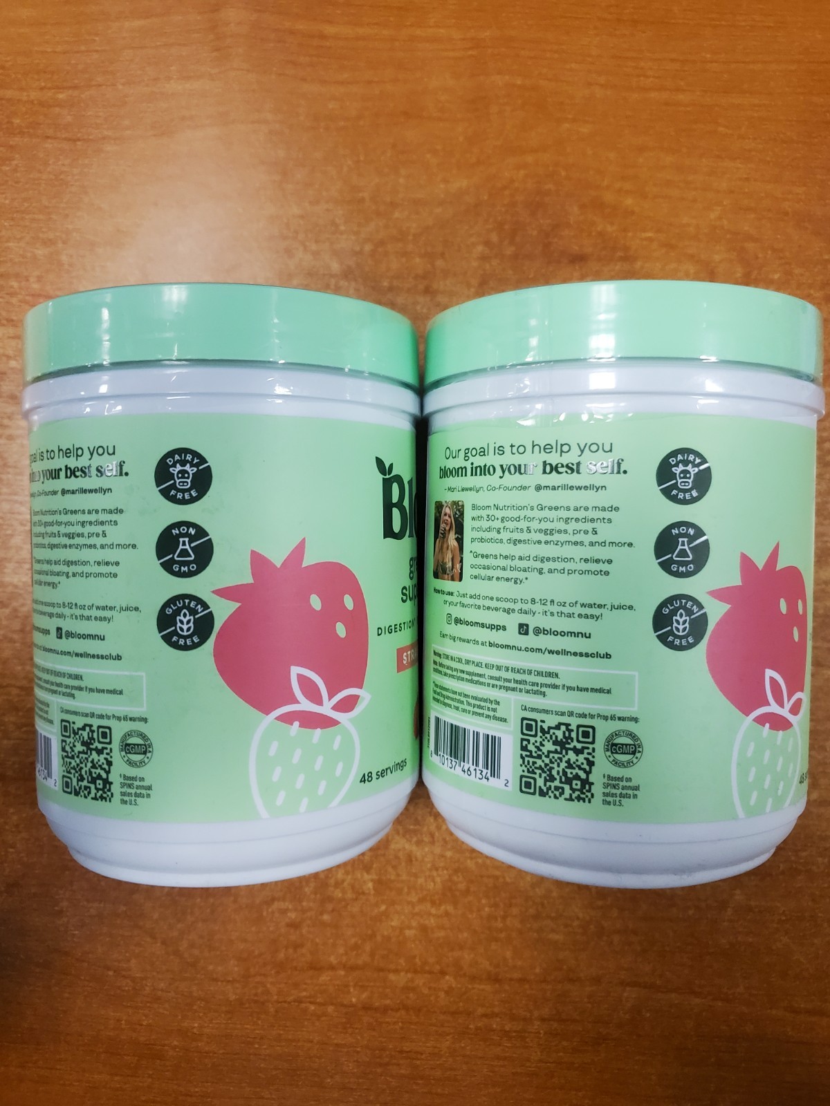2pk Bloom Greens & Superfoods Powder Strawberry Kiwi – Exp 09/2026