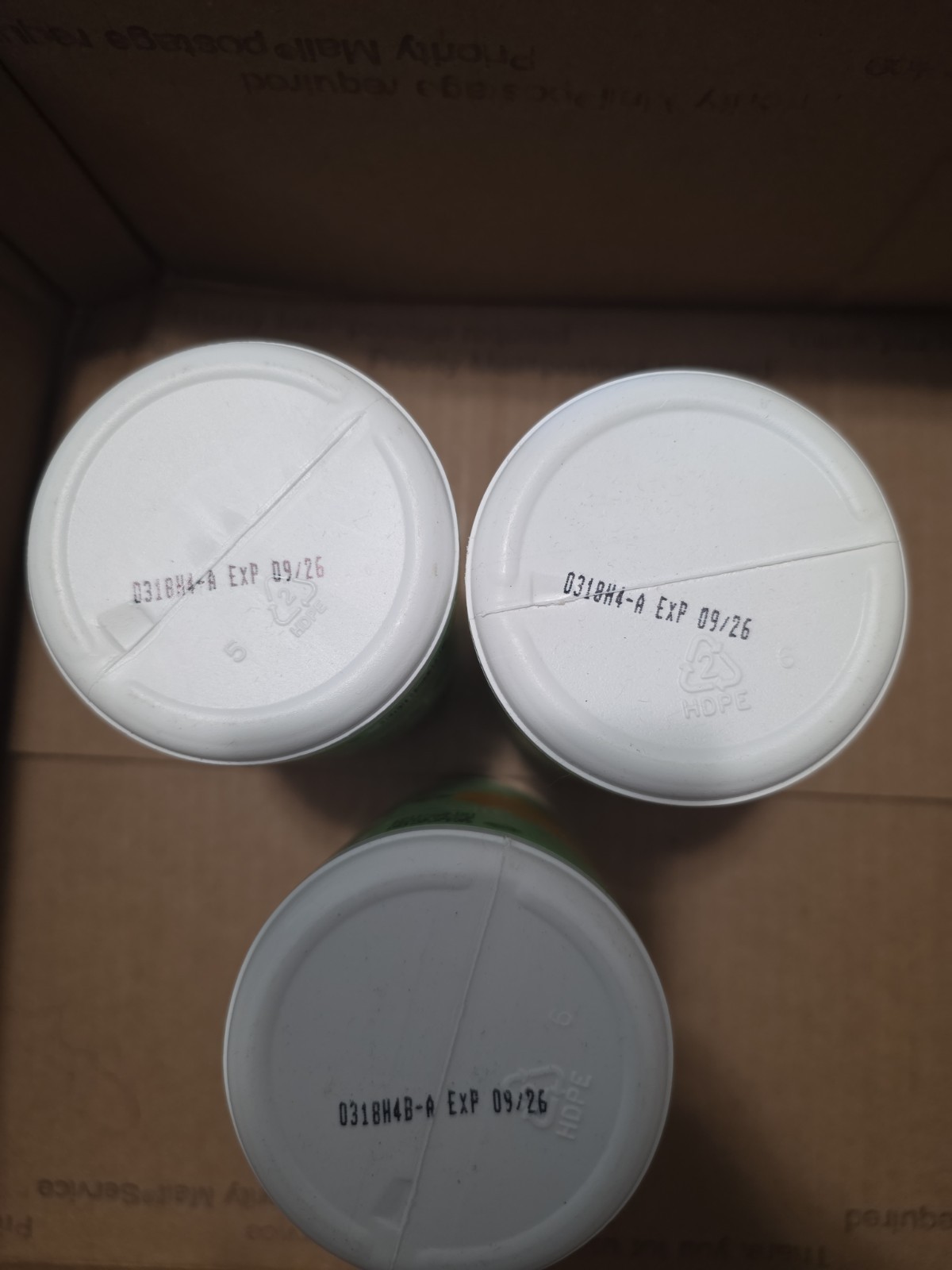 3- Bloom Greens & Superfoods Orange Passionfruit. Exp: 9/2026