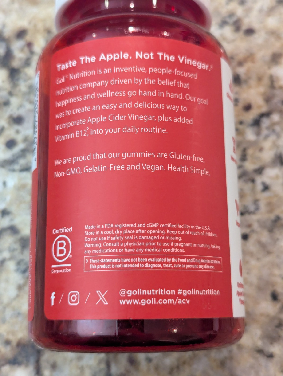 Goli Nutrition Apple Cider Vinegar ACV Gummies 60 count exp: 11/2027
