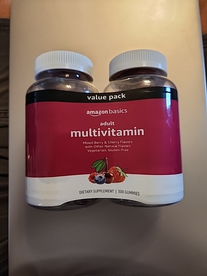 Amazon Basics Adult Multivitamin for Men & Women, 300 Gummies with Vitamins A,