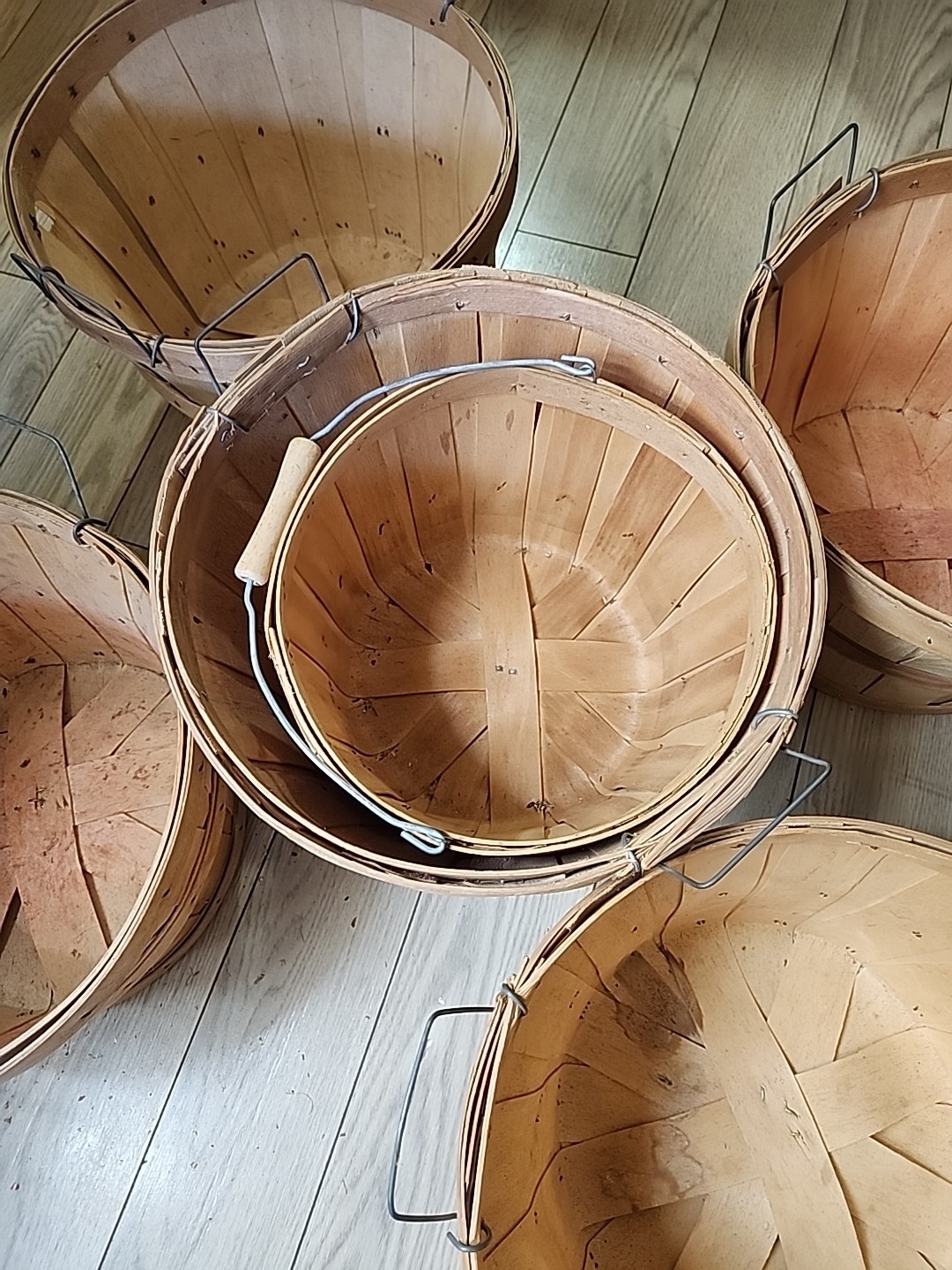14″ Wooded Bascest Set See Description For Details