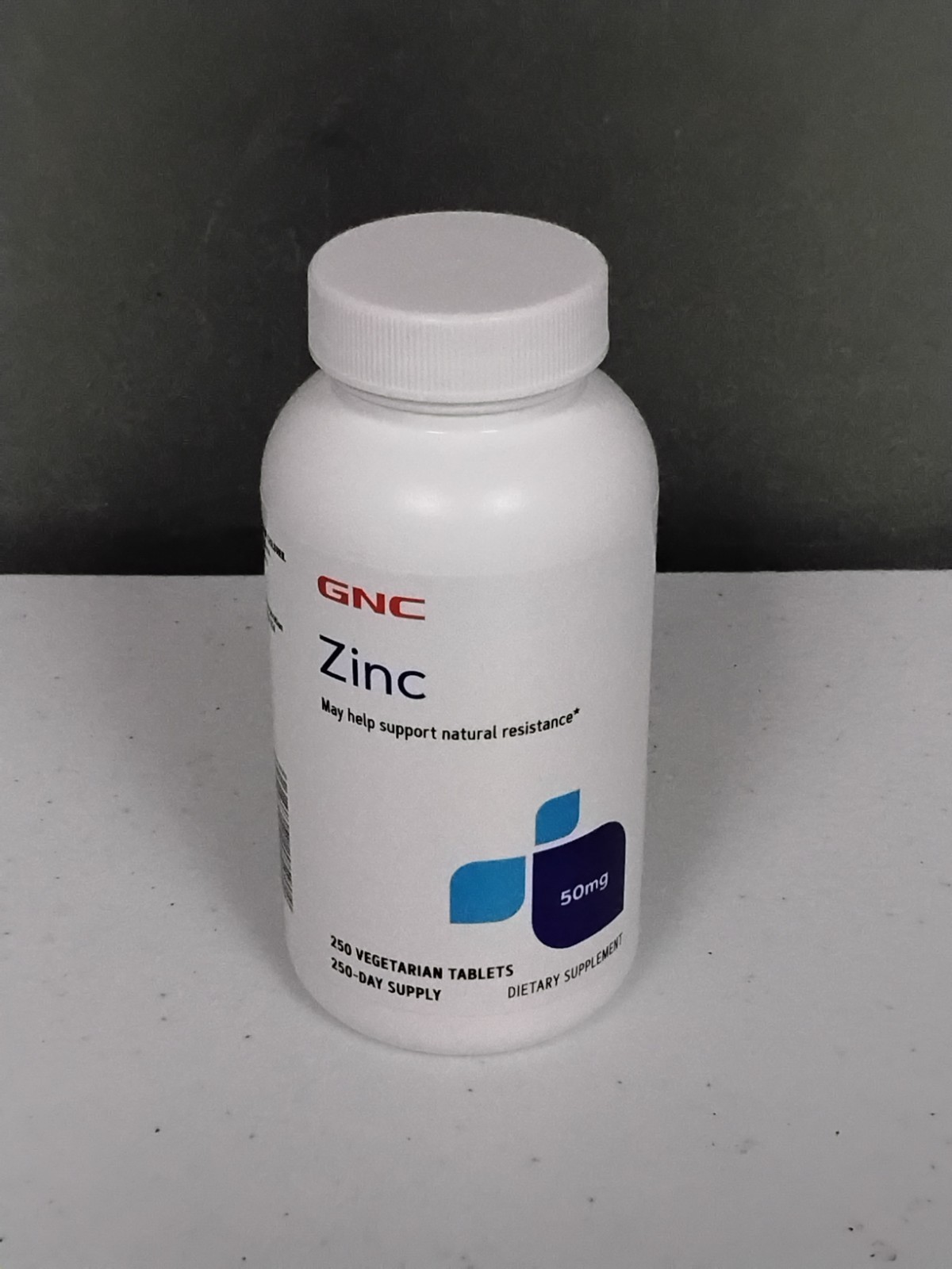 New & Sealed! GNC Zinc 50MG 250 Vegetarian Tablets EXP. 12/2028