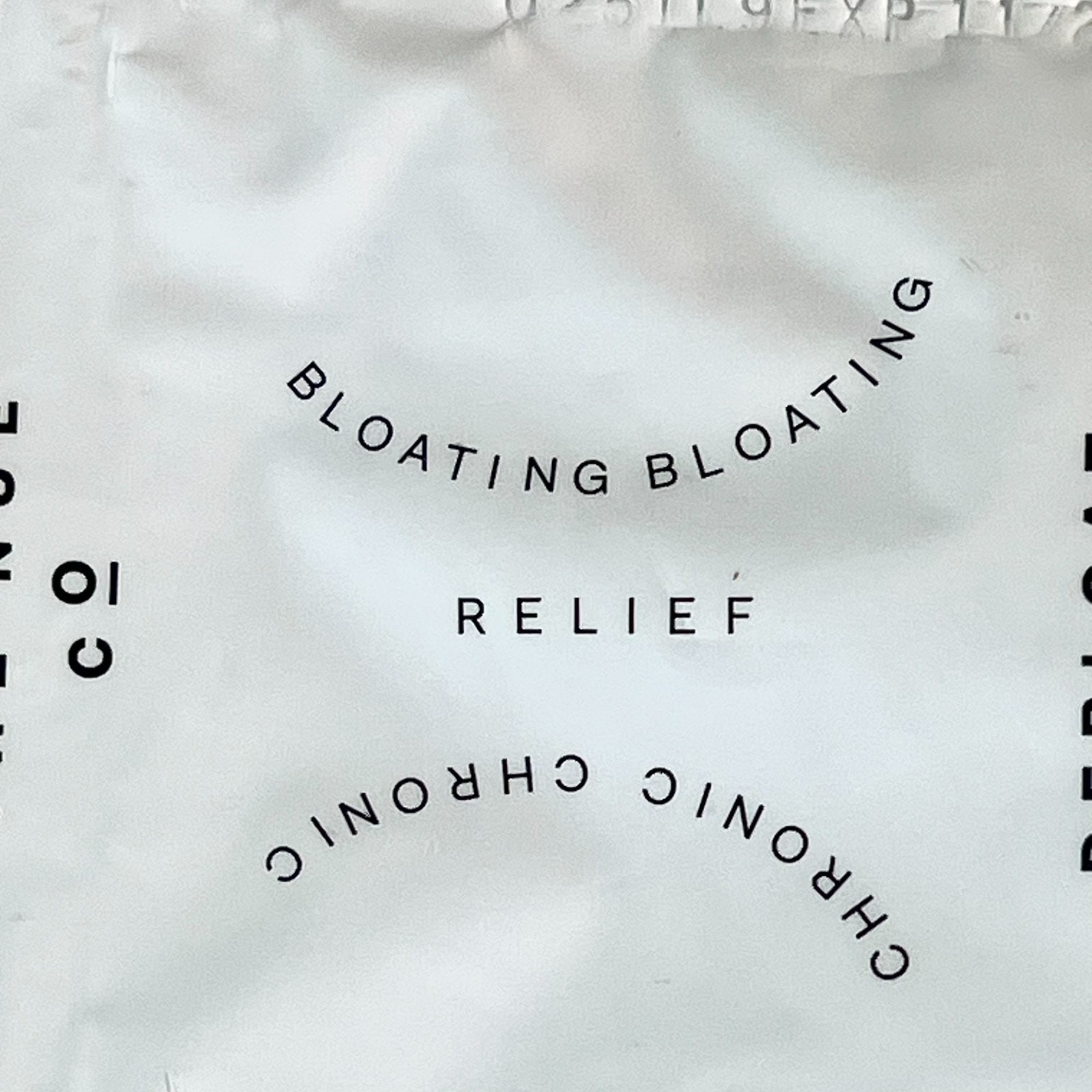 The Nue Co DeBloat+ Bloating Relief Supplement Gas 2 Capsules Sample Sealed New