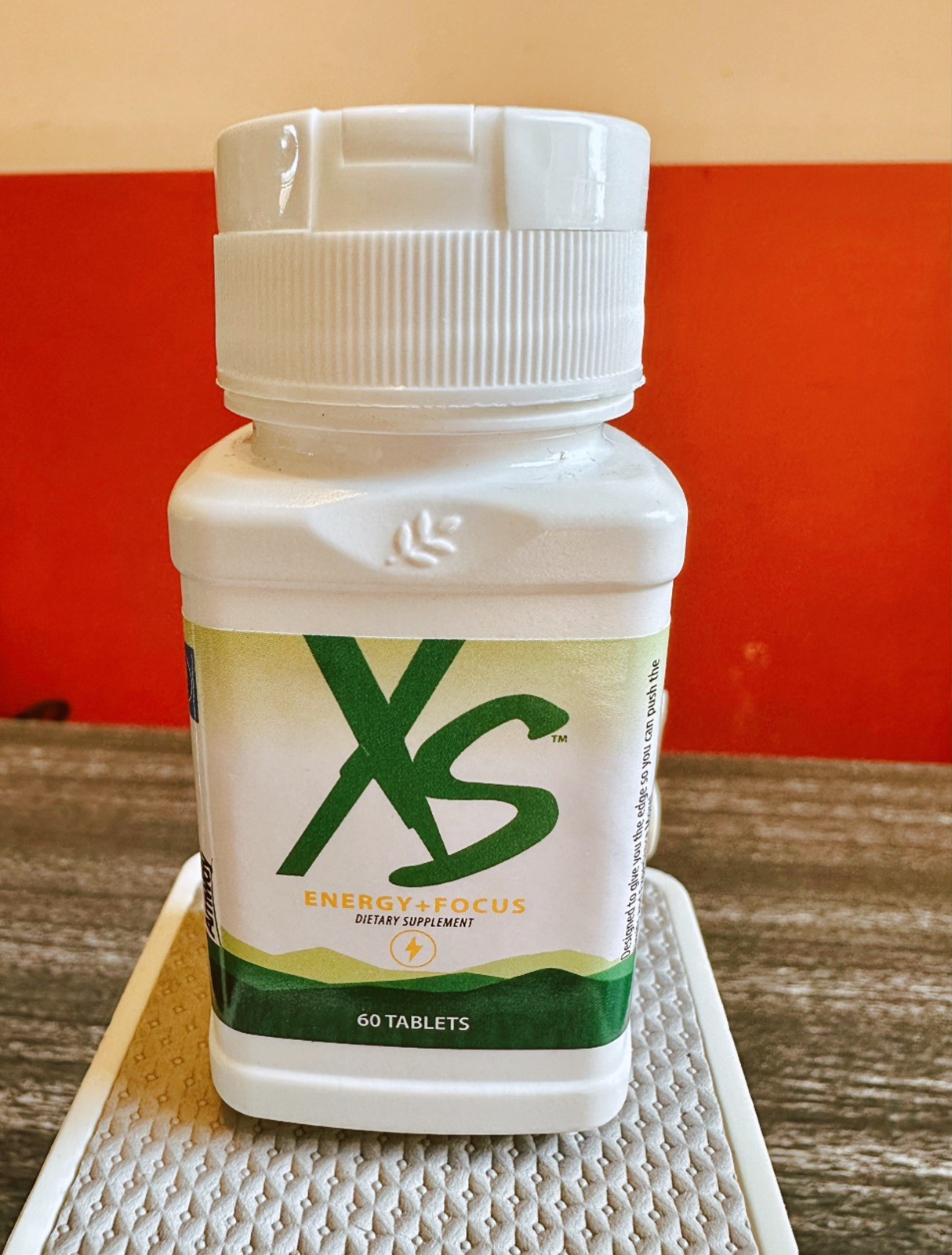FREE SHIPPING – Nutrilite XS Energy + Focus – 60 Tablets. EXP: 02/27
