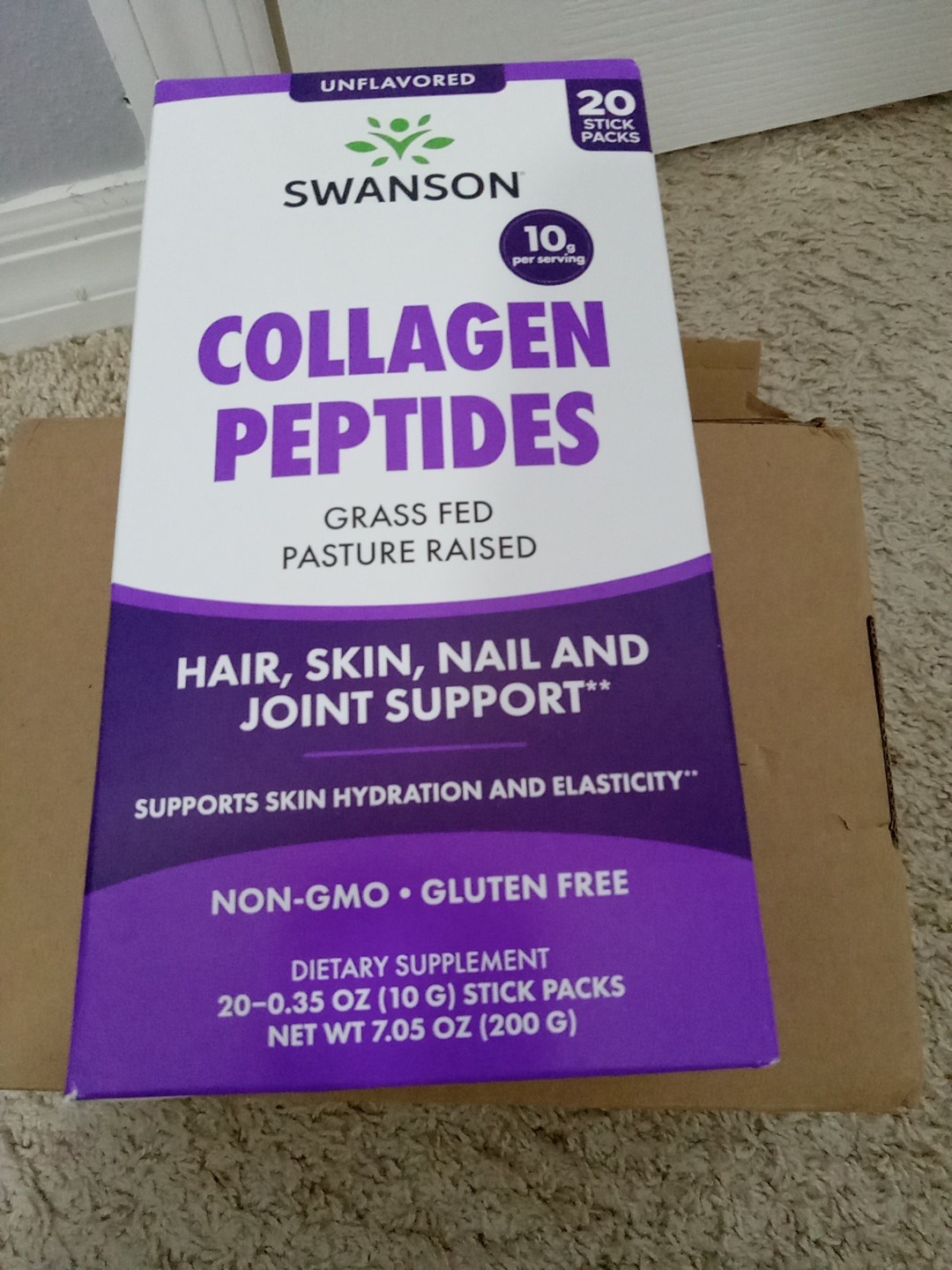 New Swanson Collagen Peptides, Qty 20 packs, 2 boxes. Boxes dented some by USPS
