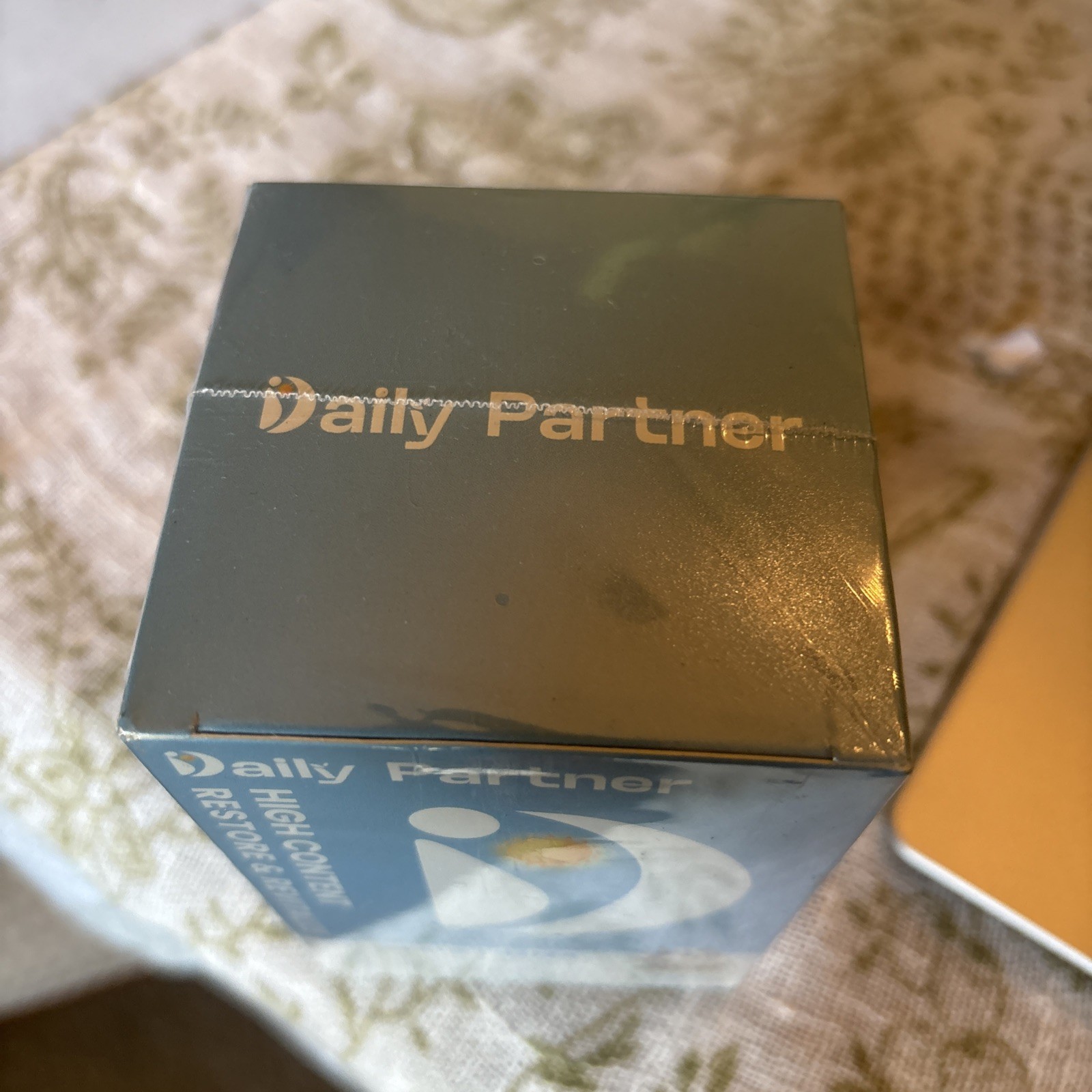 Colostrum Dailey Partner High Content Restore And Revitalize 120g – Exp 9/10/26