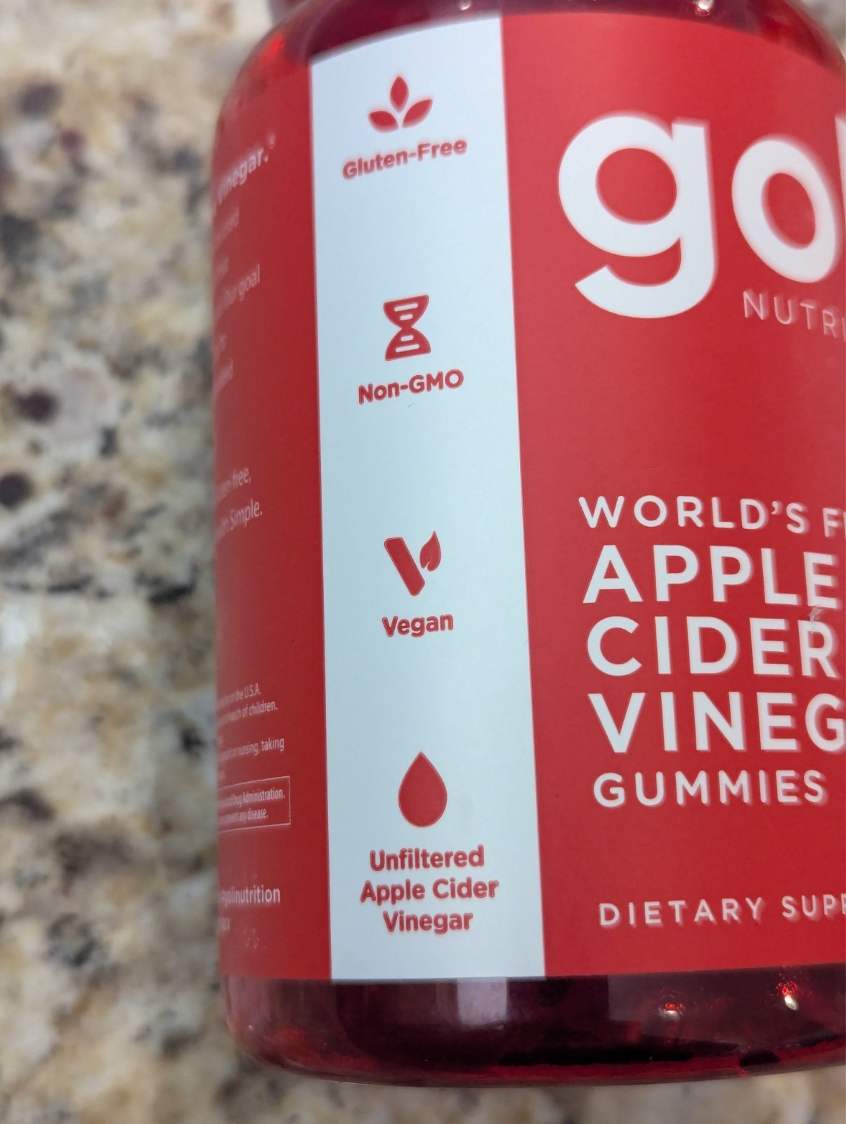 Goli Nutrition Apple Cider Vinegar ACV Gummies 60 count exp: 11/2027